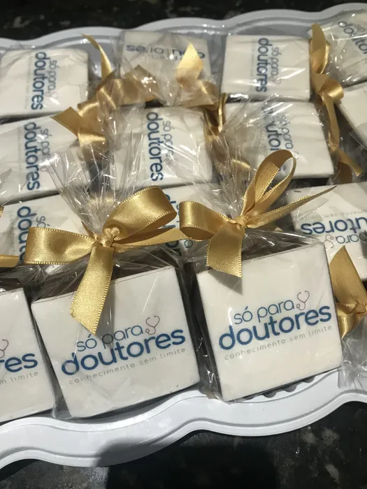 Mimos personalizados com a marca Só Para Doutores