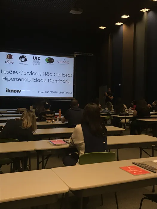 Aula sobre lesões cervicais não cariosas e hipersensibilidade dentinária